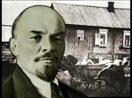 Önceleri geçici hükümeti destekleyen Bolşevikler, sürgündeki İlyiç Vilademir Lenin'in Petersburg'a dönmesiyle geçici