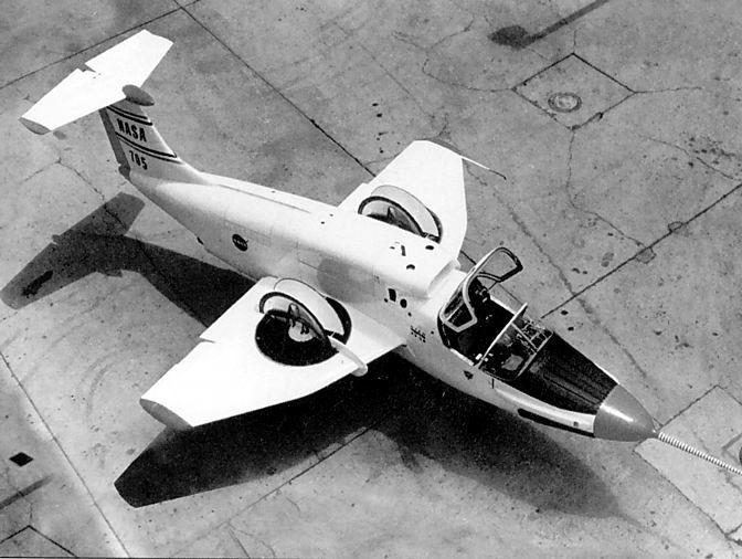 Şkil : Ryan V-5 Şkil 13 d göstriln Curtiss-Wriht -19 hava aracı, kanat ucu prvan itki sistmin sahip diky