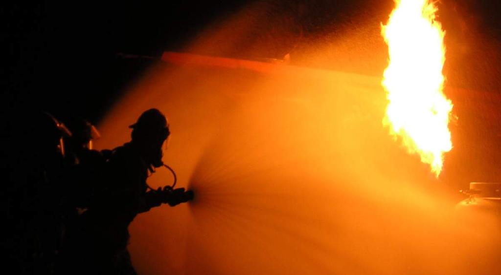 Yangınla Mücalede Sistemleri Genel Özellikler HİDROMAK yangın önleme ve yangından korunma amaçlı pompa grupları güvenilir, etkin, tesisata bağlanmaya hazır hale getirilmiş, kompakt ünitelerdir.