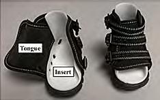 5 Ayakkabılar Her bir ayakkabının bir Bilek Ayak Ortez içliği, bir ayakkabı dili ve gelişmiş tokalarla birlikte kayışları bulunmaktadır.