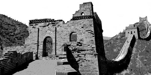 55 Qin İmparatorluğu hükümeti; imparatorluğun kısacık ömrü esnasında, yaklaşık 6.437 km yi aşkın karayolu inşaatını destekledi.