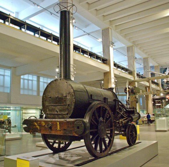 3 - Demiryolculuğun Başlangıcı: 6 Ekim 1829 Robert Stephenson İlk Lokomotif : ROCKET - Ticari demiryolu hatlarının inşa