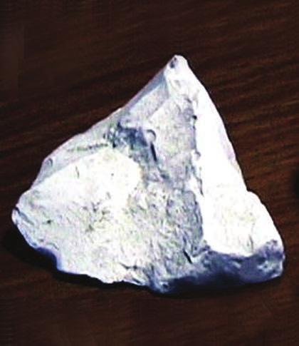 Organik tortul kayaçların başlıcaları kömür(antrasit, taşkömürü,linyit,turba),