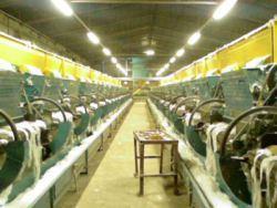 Çırçırlama işleminde ana ürün olan pamuk elyafı çırçır makinelerince toplandıktan sonra balyalanmak üzere otomatik balyalama presine sevk edilir.