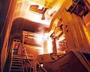 Çelik Üretimi Demir ve çelik ürünleri aynı zamanda hurda malzemeleri değerlendiren erlendiren ark ocağı sistemi ile de elde edilir.