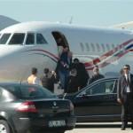 Cumhurbaşkanı Demirel, Milas Bodrum Havalimanı nda coşku ile karşılandı.