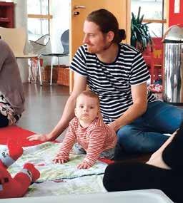 Serbest Ebeveyn-Çocuk Grupları, Beate Löwe, Simone Seibt, Frauke Diehl ile birlikte Emeklemeden itibaren, 3 yaşında kadar olan küçük çocuklar için.