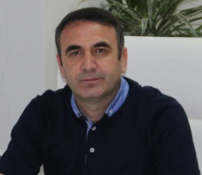 CIRRICULUM VITAE Turgut Karakose, Ph.D. (Associate Professor) Dumlupinar University, Turkey e-mail: tkarakose@yahoo.com/turgut.karakose@dpu.edu.tr PROFESSIONAL EXPERIENCE Associate Professor.