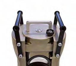 beslemeli hidrolik ünitelerle çalıştırılabilir VAL 1000 Kaldırma halkası; silindirin tabanına vidalanır, yüksek yerlerde çalışma sırasında başlığın kolay taşınmasını sağlar.