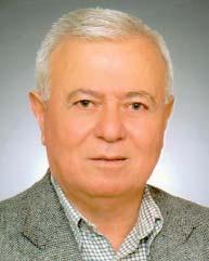 Mehmet Köseli 1947 yılında Isparta-Yalvaç ta doğdu. 1975 yılında Ege Üniversitesi İnşaat Mühendisliği Bölümü nden mezun oldu. Askerlik hizmetini Sakarya da tamamladı.