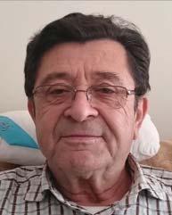 M. Ünal Öztoprak 1948 yılında İzmir-Kınık ta doğdu. 1975 yılında Berlin TFH Üniversitesi İnşaat Fakültesi nden mezun oldu. Askerlik görevini yaptı. Mesleğe özel sektörde başladı.