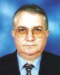 Ali Alkan 1950 yılında İstanbul-Kartal da doğdu. 1975 yılında Adana Mühendislik Yüksekokulu İnşaat Mühendisliği Bölümü nden mezun oldu.
