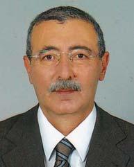 Şerafettin Bağdatlıoğlu 1954 yılında Antalya-Manavgat ta doğdu. 1975 yılında Ankara Devlet Mühendislik ve Mimarlık Akademisi İnşaat Mühendisliği Bölümü nden mezun oldu.