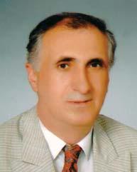 Ekrem Başköse 1953 yılında Artvin-Arhavi de doğdu. 1975 yılında Konya Devlet Mühendislik ve Mimarlık Akademisi İnşaat Mühendisliği Bölümü nden mezun oldu.