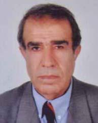 1975 yılında Ankara Devlet Mühendislik ve Mimarlık Akademisi İnşaat Mühendisliği Bölümü nden mezun oldu. Mezuniyetinden sonra PTT Genel Müdürlüğü Yapı Dairesi Başkanlığı nda meslek hayatına başladı.