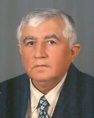 çalıştı. 1983 yılından itibaren özel sektörde çalışmaya başlayarak 20 yıla yakın bir süre şantiyelerde çeşitli görevlerde bulundu. 2006 yılında Yapı İşleri Genel Müdürlüğü nden emekli oldu.