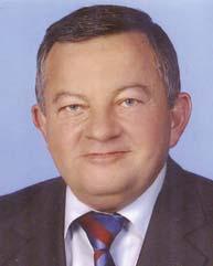 1975 yılında Çukurova Üniversitesi İnşaat Mühendisliği Bölümü nden mezun oldu.