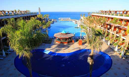 Gazimağusa nın Bafra mevkiinde bulunan Kaya Artemis Hotel & Casino, Ercan Havalimanı na 72 km, Gazimağusa ya 32 km, Lefkoşa ya 90 km, ye 80 km uzaklıkta yer almaktadır. Denize sıfır konumdadır.
