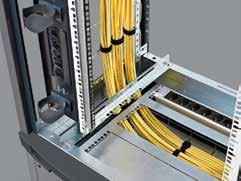 Optimize edilmiş kablo ve patch cord yönetimi LCS² dikili tip kabinler, kolay kablo ve patch cord yönetimi sağlamak için tasarlanmıştır: cordlar için