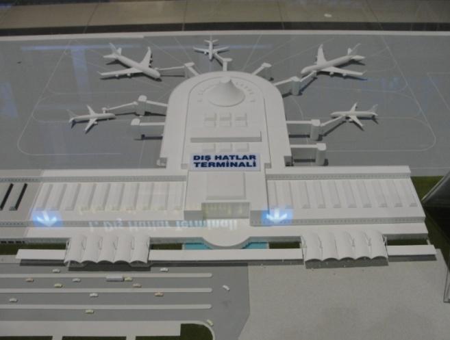 4. ARAŞTIRMA BULGULARI 4.1. Antalya Havalimanı 1. Dış Hatlar, Yeni İç Hatlar ve 2. Dış Hatlar Terminali nin Mimari Açıdan İncelenmesi 4.1.1. Antalya Havalimanı 1. Dış Hatlar Terminali mimarisine genel bir bakış YİD modeli ile inşa edilen 1.