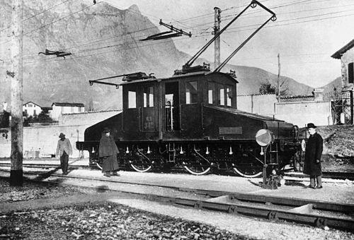 com/articles/25693-practical-railway-engineering-rolling-stock.