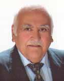 Tarık Gürkan Uluocak 1950 yılında Sivas ta doğdu. 1972 yılında İstanbul Teknik Üniversitesi nden mezun oldu. Meslek hayatına Karayolları 16. Bölge Müdürlüğü nde başladı.