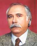 Ayhan Çalt 1941 yılında Ankara da doğdu. 1972 yılında Ankara Devlet Mühendislik ve Mimarlık Akademisi Zafer Mühendislik Yüksekokulu ndan mezun oldu.