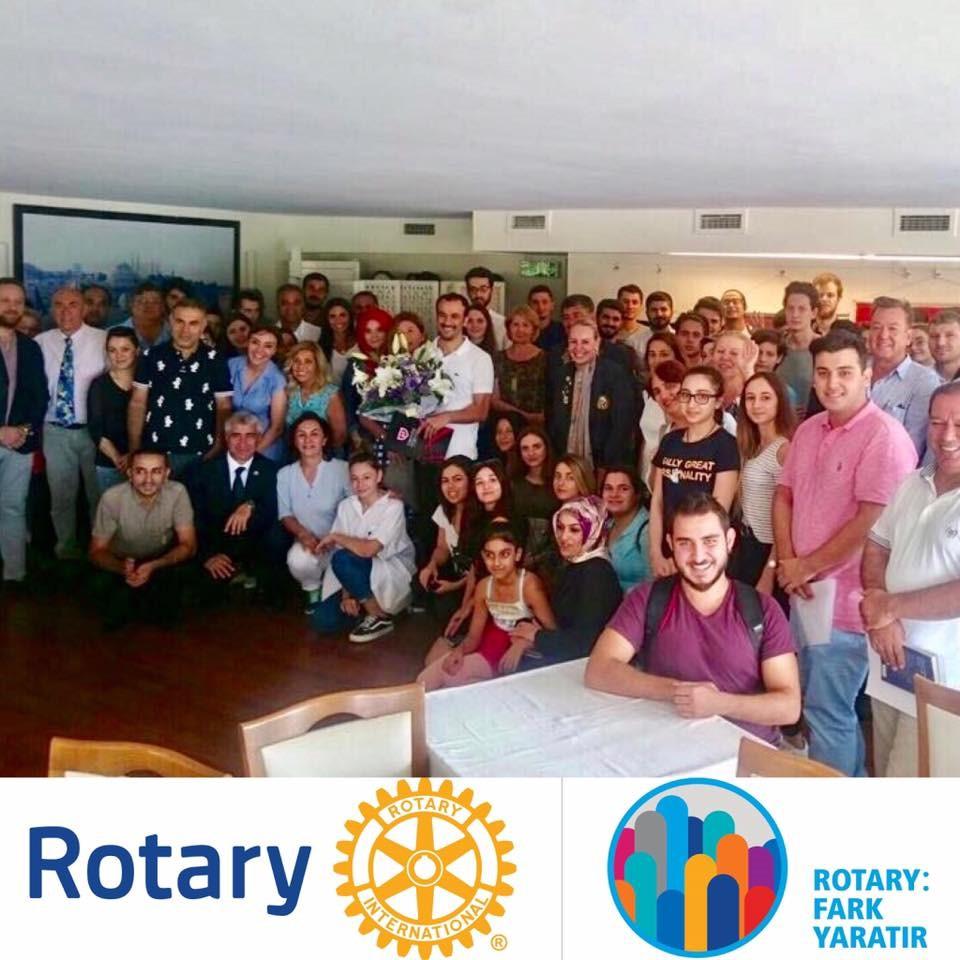 Suadiye Rotary kulübümüz tarafından 80 öğrenciye, eşleri