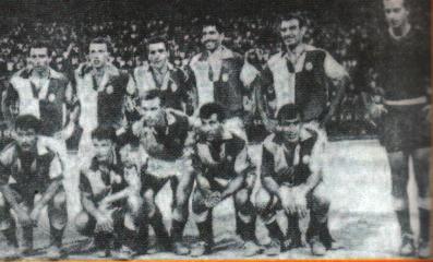 Kupanın Tarihçesi Eskişehirspor 1971 Kupanın tarihi neredeyse Profesyonel 1. Lig tarihiyle at başı gider ve kökü 1960 lı yıllara dayanır.