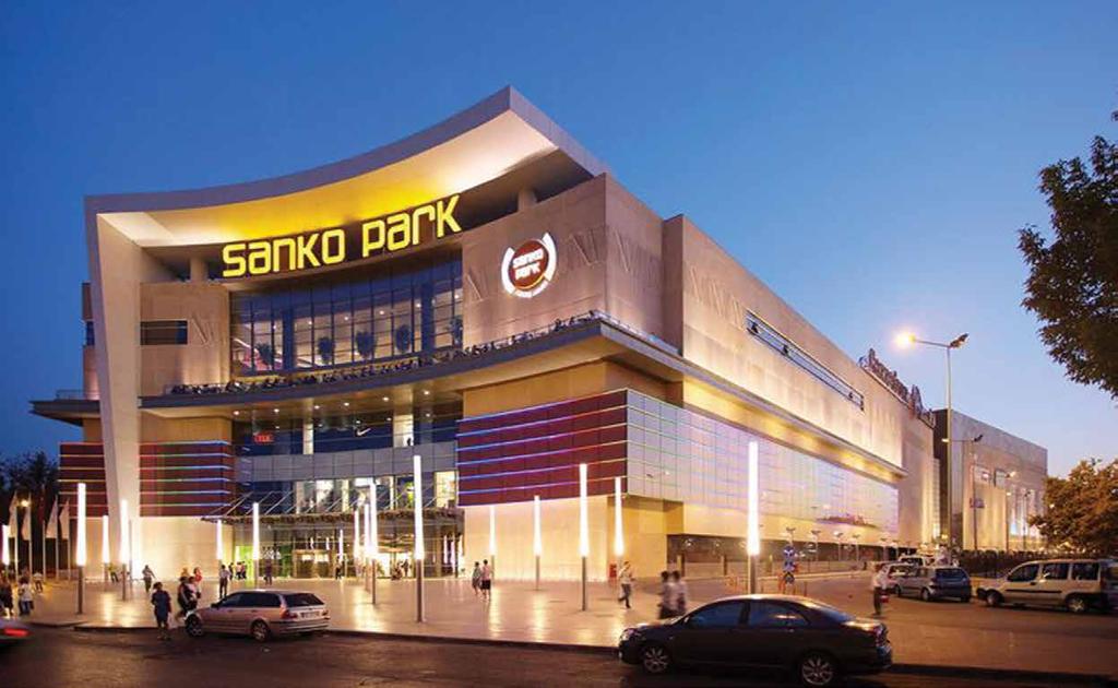 Projeler / Projects Sankopark AVM Sankopark Shopping Center Yer : Gaziantep/TÜRKİYE Bitiş Tarihi : 31.03.2009 İşveren : Rönesans Gayrimenkul Yatırım A.Ş.