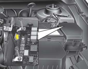 Bak m 3. Sökülen sigortay kontrol edin, yanm flsa de ifltiriniz. Sigortay sökmek veya takmak için motor bölümü sigorta panelinde bulunan sökme aletini kullan n z. 4.