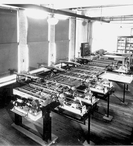 Analitik Makine Charles Babbage 1837 de başladı, 1871 de ölene kadar üzerinde çalıştı Delikli kartlarla sıralı kontrol, döngü, koşullu dallanma özellliklerini sağlıyordu.