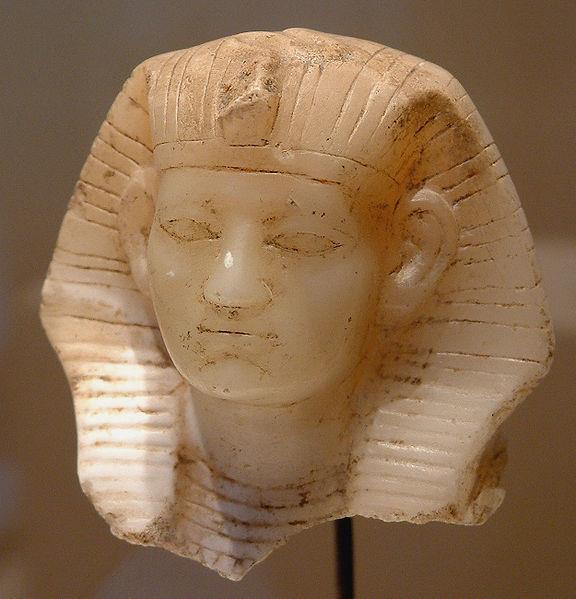 Amenemhat III Orta Kral döneminin son firavunu Amenemhat.III dür.