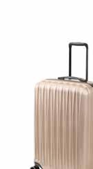 PRATİK VE DAYANIKLI DETAYLAR Bavullarımızın dışı neredeyse kırılmaz, içi mükemmel şekilde düzenlenmiştir ve standart olarak TSA kilitle donatılmıştır.