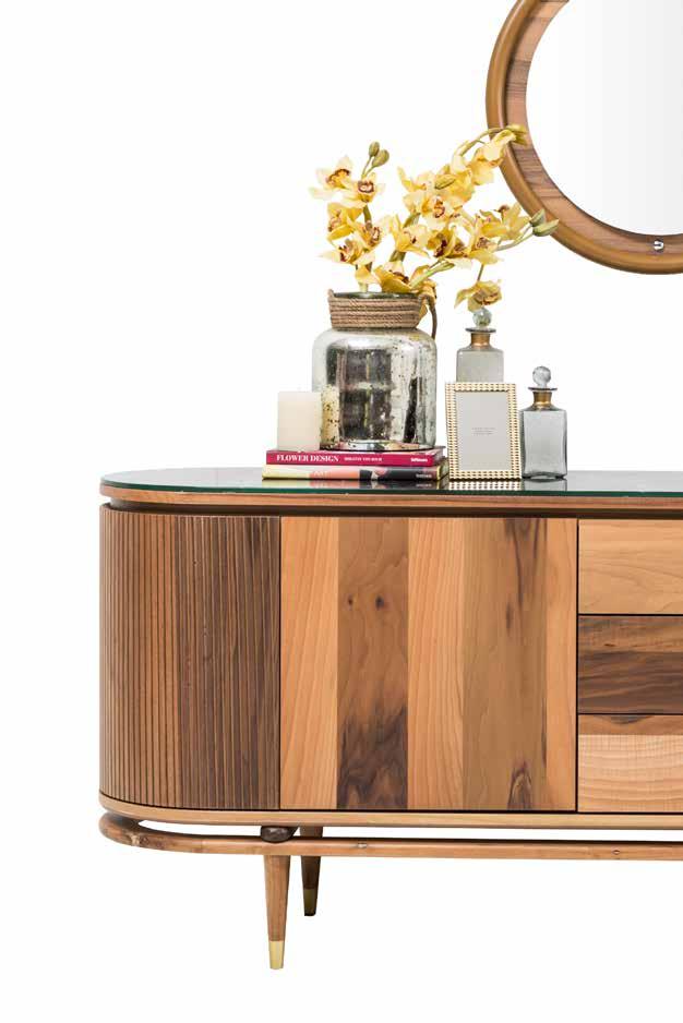 COCO Round lines, walnut and gold details express the contemporary sense of luxury.