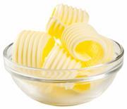 Diyetle alınan doymuş yağlar (tereyağı, margarin gibi katı yağlar) yüksek miktarlarda alınırsa Alzheimer riskini