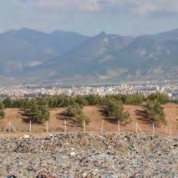 Ayrıca zaman zaman sıkışan gaz, patlamalara neden olmaktadır.