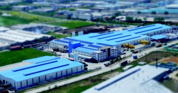 HAKAN PLASTİK üretim kapasitesini artırmak için ikinci fabrikasını 12 yılında Şanlıurfa'da açmıştır, iki fabrikası toplam 170.000 m2'lik bir alana sahiptir.