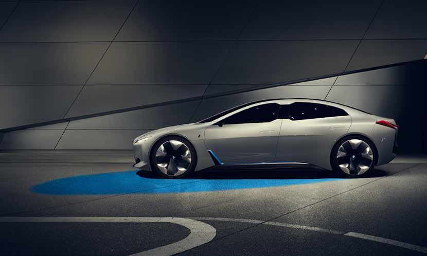 Otomobil BMW den i-vision Dynamics konsepti BMW yeni elektrikli otomobil konseptini tanıttı.