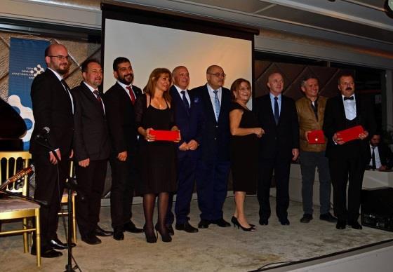 5. TÜDAV 20. YIL 5.1 Türk Deniz Araştırmaları Vakfı 20. Yılını Kutladı TÜDAV ın 20. Yılı özel bir gece ile kutlandı.