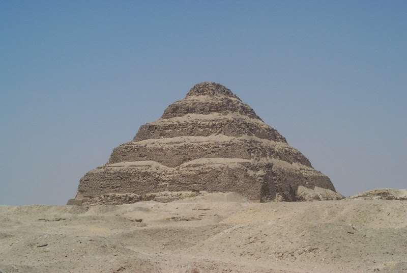 Zoser Piramidi, MÖ 2700,