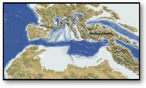 olanı serpantindir. Ayrıca Orta ve Doğu Karadeniz Dağlarında çok yaygın olarak denizaltı volkanizma ürünleri lavlar ve aglomeralar vardır. Burada tortullanma ve volkanizmayla birlikte gerçekleşmiştir.