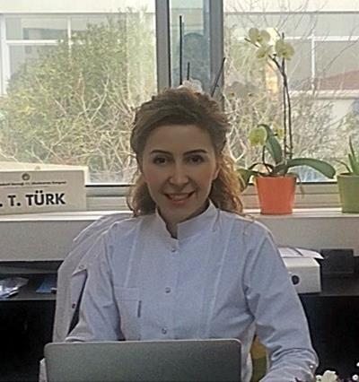 DOÇ. DR. TUĞBA TÜRK ÖZGEÇMİŞ Dr. Tuğba Türk 2005 yılında Ege Üniversitesi Dişhekimliği Fakültesi nden mezun oldu.