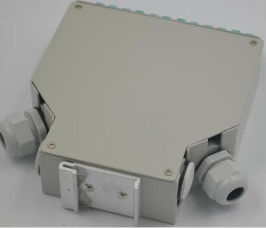 kullanılır. Üzerinden SC Simplex yada LC Duplex adaptöre uygun 12adet fiber optik bağlantı yuvası mevcuttur.
