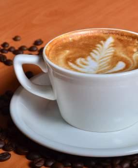 Krema) AMERICANO (Sıcak Su İle Yumuşatılmış Güzel İçimli Espresso) CAFFE LATTE (Kusursuz Olarak Krema Kıvamına Getirilen Süt ün