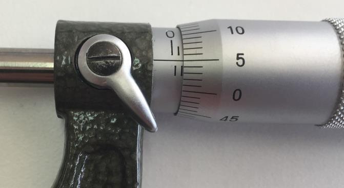 Çözüm 9: Ölçünün tam kısmı 1 mm dir. Alt çizgi 0,5 mm aşılmış üst çizgi 1 mm (Kovandan okunan değer) Ölçünün ondalıklı kısmı 0,29 mm dir.