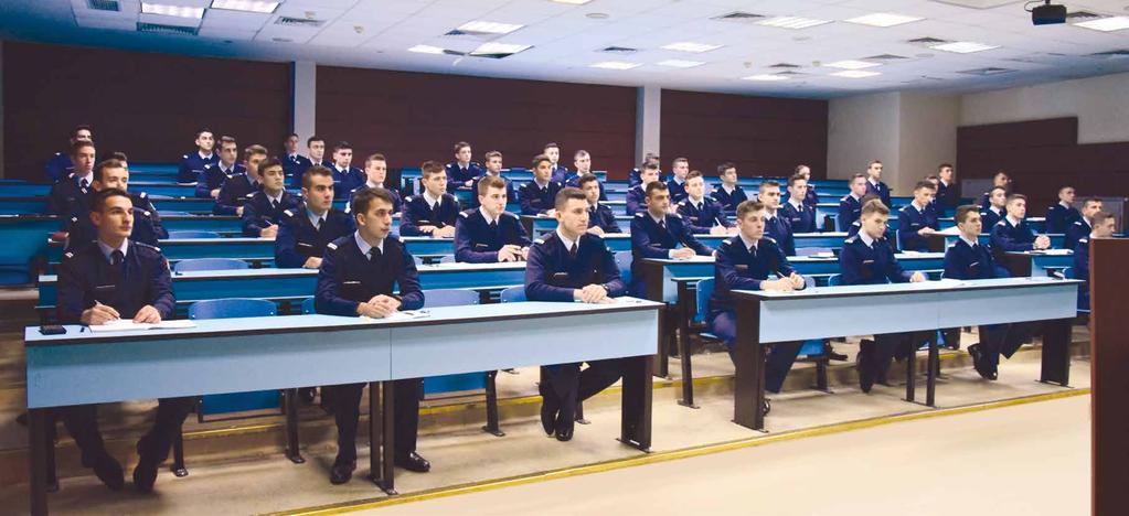 Akademik Öğretim nun amacı; Hava Kuvvetleri Komutanlığının ihtiyacına göre lisans eğitim ve öğretimi vermektir.