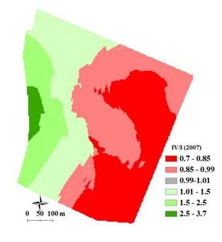 51 Toprakta ak içeriğinin farklı dönemlerdeki zamansal değişim oranları (Kırmızı ve tonları: azalma bölgeleri, gri: değişim olmayan bölgeler, yeşil ve tonları: artma bölgeleri) a. IV/I (2006), b.