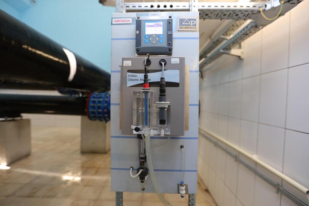 İçme Suyu Deposu Manevra Odası Depo Su analiz cihazları sayesinde şebekeye verilen suyun bakiye klor, bulanıklık, sıcaklık ve ph