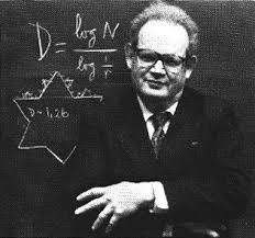 FRAKTAL VE TARİHÇESİ Matematiksel gerçeklerin niteliğinde var olan kesinliğin özetinde aksiyomatik yapılar vardır. Öklid geometrisi, matematik tarihinde bunun önde gelen örneğidir.